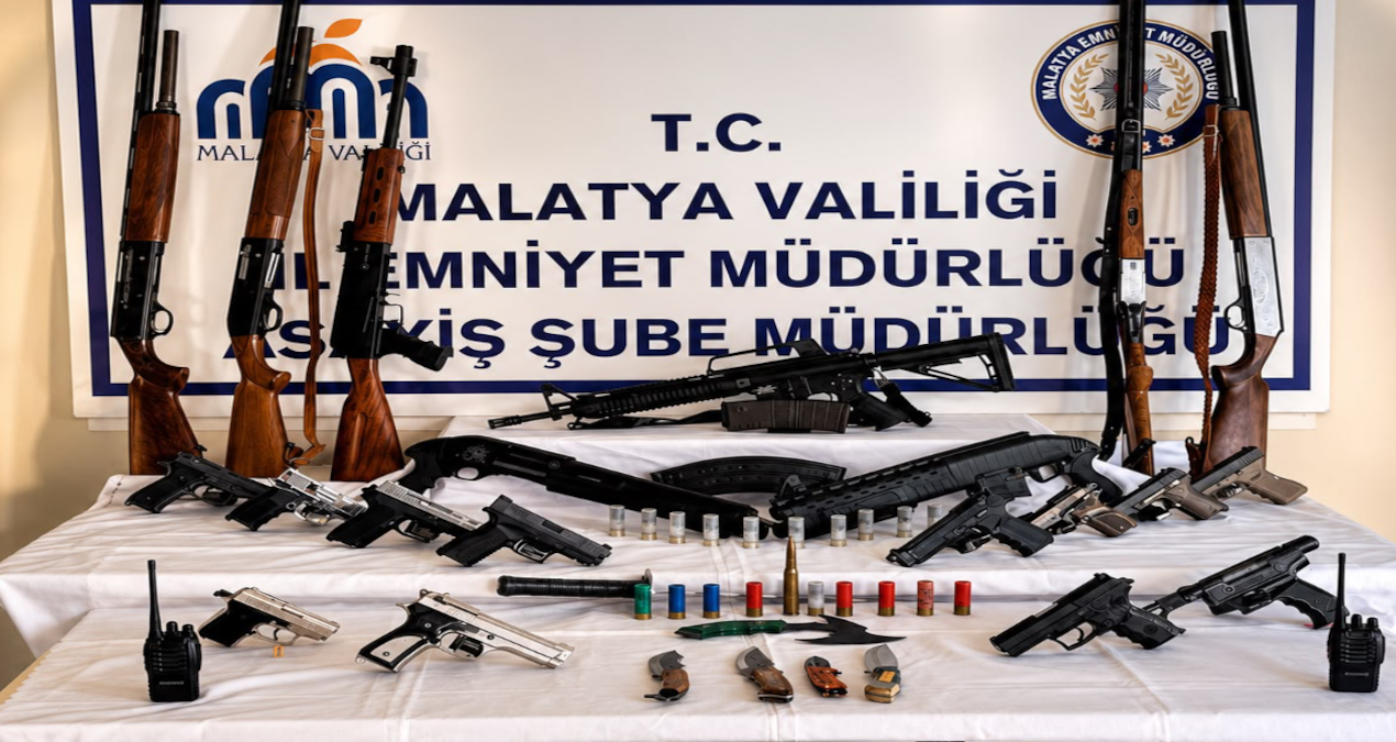 Sosyal medyada silah teshiri yapan 56 supheli yakalandi 4OWP23ft